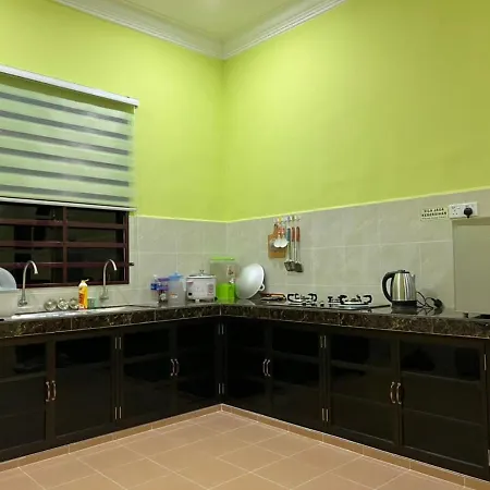Ijw Homestay Kuala Terengganu Exterior photo